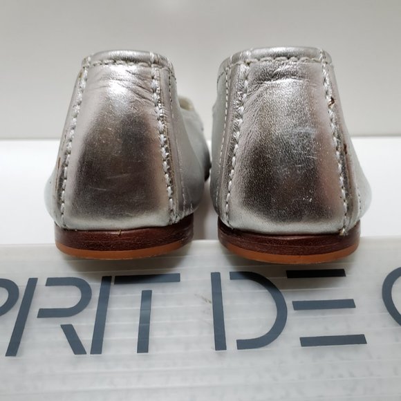 Esprit de Corp Women's Silver Leather Loafers 6.5B - Picture 6 of 11